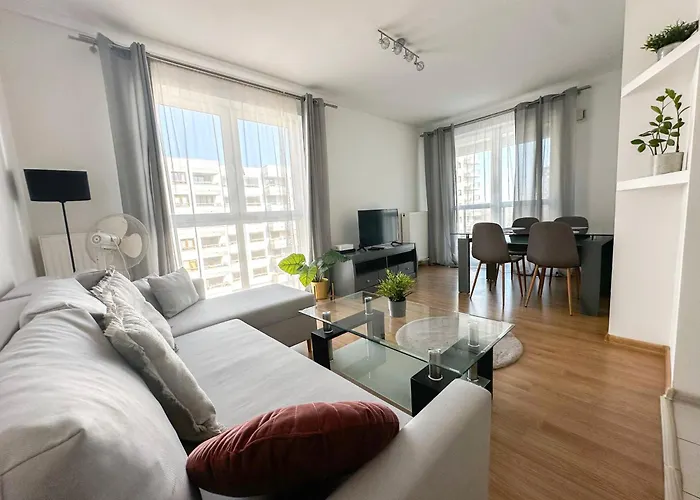 Inside * 바르샤바